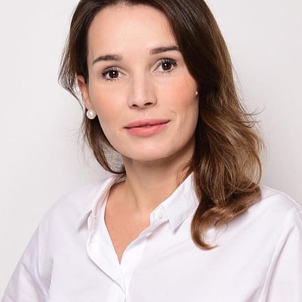 Facial – Eigenblut Düsseldorf OXGE.com Special Offers, Deals & Discounts in Germany
