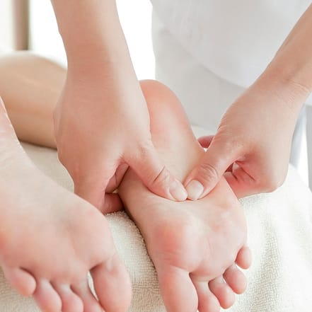 Fußreflexzonen- oder Ganzkörpermassage für 1 Person Köln OXGE.com Special Offers, Deals & Discounts in Germany