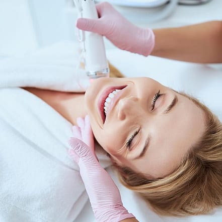 Gesichtsbehandlung mit Radiofrequenz-Needling & optionaler Hautanalyse Leipzig/Halle OXGE.com Special Offers, Deals & Discounts in Germany