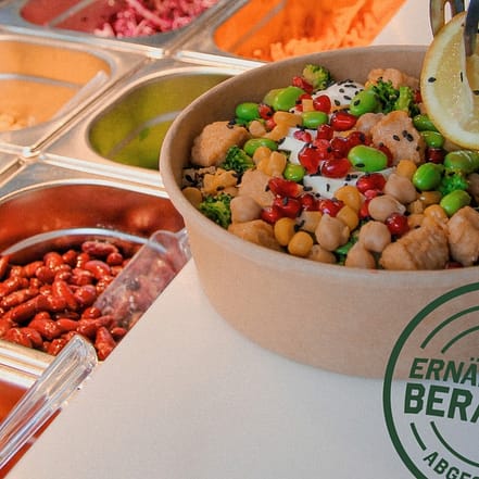 Gesunde Bowl nach Wahl mit Getränken Frankfurt OXGE.com Special Offers, Deals & Discounts in Germany