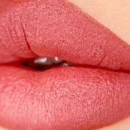 Leichte Schattierung oder Permanent Make-up für die Lippen für 1 Pers. München OXGE.com Special Offers, Deals & Discounts in Germany