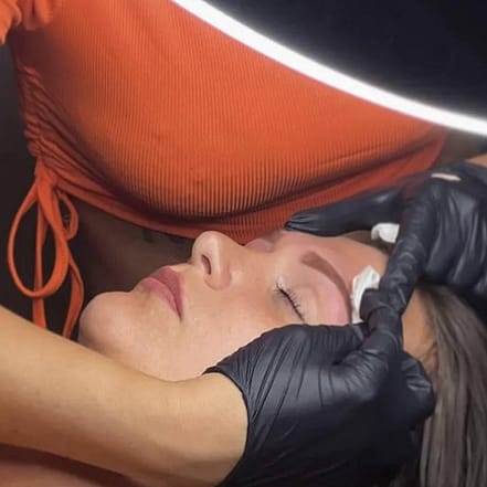 Faltenbehandlung mit Botulinum (Botox) Frankfurt OXGE.com Special Offers, Deals & Discounts in Germany 3