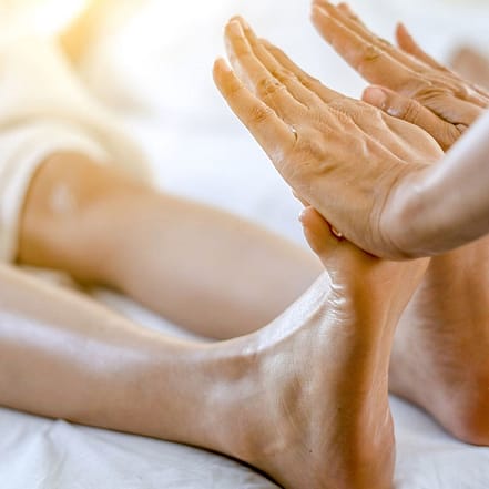 Massage an einer Zone nach Wahl oder Madero-Massage inkl. Beinwickel Hamburg OXGE.com Special Offers, Deals & Discounts in Germany