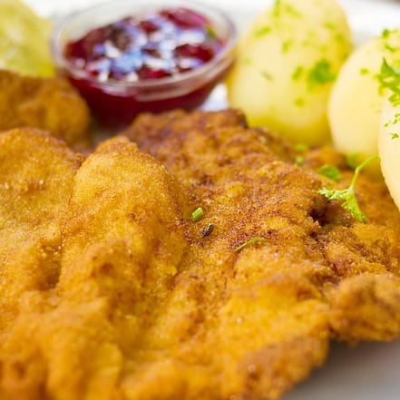 Österreichisches 3-Gänge-Menü mit Haselnussgeist für 2 oder 4 Personen München OXGE.com Special Offers, Deals & Discounts in Germany