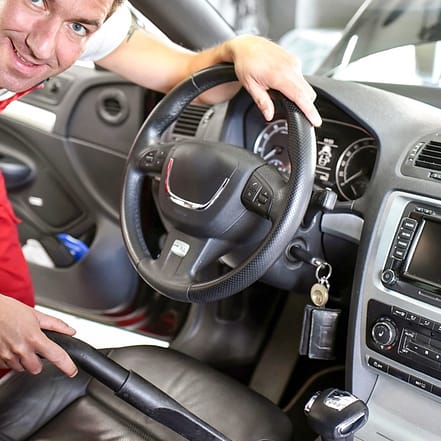 Pflege dein Fahrzeug: Dachhimmel- od. Cabrio-Dach-Reinigung für 1 Auto Düsseldorf OXGE.com Special Offers, Deals & Discounts in Germany