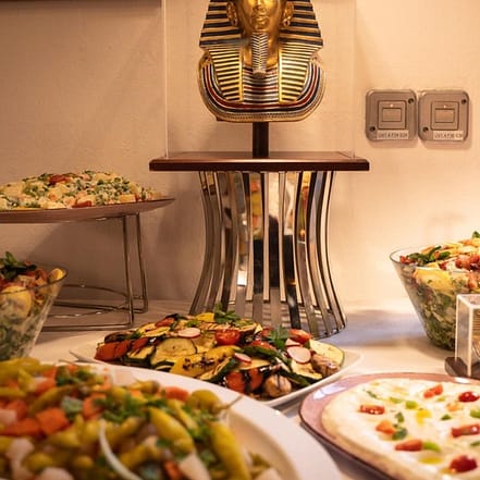 Sonntag-Brunch für 2 oder 4 Personen mit ägyptischen Spezialitäten Berlin OXGE.com Special Offers, Deals & Discounts in Germany