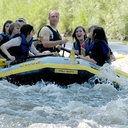 Spaß & Action auf der Rur: 2 Std. Rur-Rafting für bis zu 10 Personen Aachen OXGE.com Special Offers, Deals & Discounts in Germany