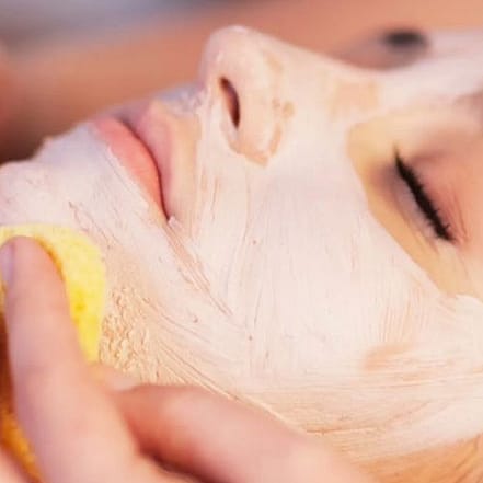 Verwöhne deine Haut: Gesichtsbehandlung „Basic“ oder „Tiefenreinigung“ Dresden OXGE.com Special Offers, Deals & Discounts in Germany