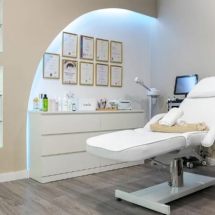 Verwöhne deine Haut: Microneedling Gesichtsbehandlung Berlin OXGE.com Special Offers, Deals & Discounts in Germany