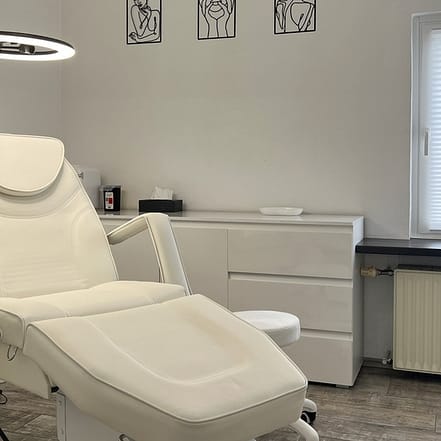 Wertgutschein Hylase-Behandlung – Auflösung von Hyaluronsäure-Fillern Essen OXGE.com Special Offers, Deals & Discounts in Germany