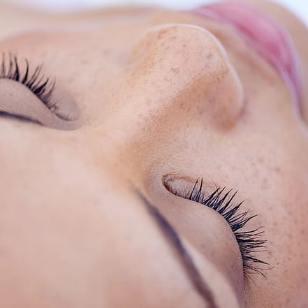 Wimpernverlängerung in der 1:1- oder 2D/3D-Volumentechnik für 1 Person Bochum OXGE.com Special Offers, Deals & Discounts in Germany
