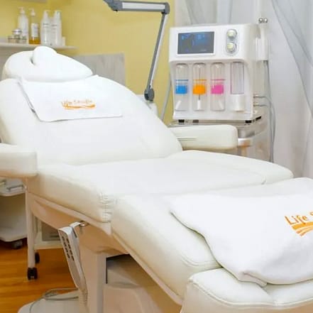 Wimpernverlängerung oder Wimpern- und/oder Brow-Lifting inkl. Getränk Dresden OXGE.com Special Offers, Deals & Discounts in Germany