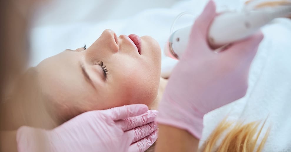 Kosmetisches Microneedling Berlin OXGE.com Special Offers, Deals & Discounts in Germany