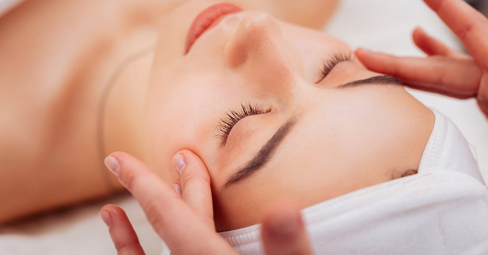 1x oder 2x 60 Min. Gesichtsbehandlung mit JetPeel 3V für 1 Person Berlin OXGE.com Special Offers, Deals & Discounts in Germany