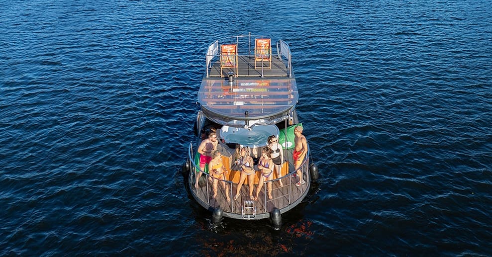 4 Std. Whirlpoolboot auf der Spree für bis zu 10 Personen Berlin OXGE.com Special Offers, Deals & Discounts in Germany