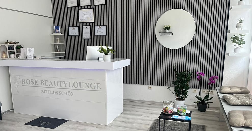 45-90 Min. Klassische Gesichtsbehandlung / Microneedling / Aqua-Facial Dortmund OXGE.com Special Offers, Deals & Discounts in Germany
