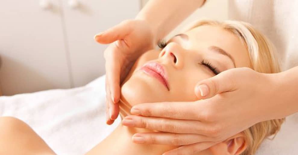 45 Min. Beauty-Express- oder 90 Min. Spezialbehandlung bei Problemhaut Frankfurt OXGE.com Special Offers, Deals & Discounts in Germany