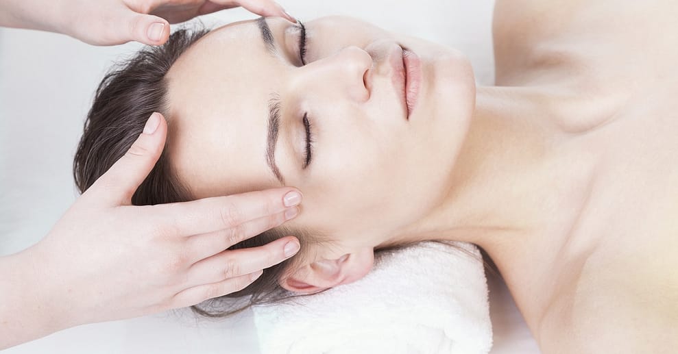 60 / 75 Min. Gesichtsbehandlung opt. inkl. Augenbrauen zupfen & färben Düsseldorf OXGE.com Special Offers, Deals & Discounts in Germany