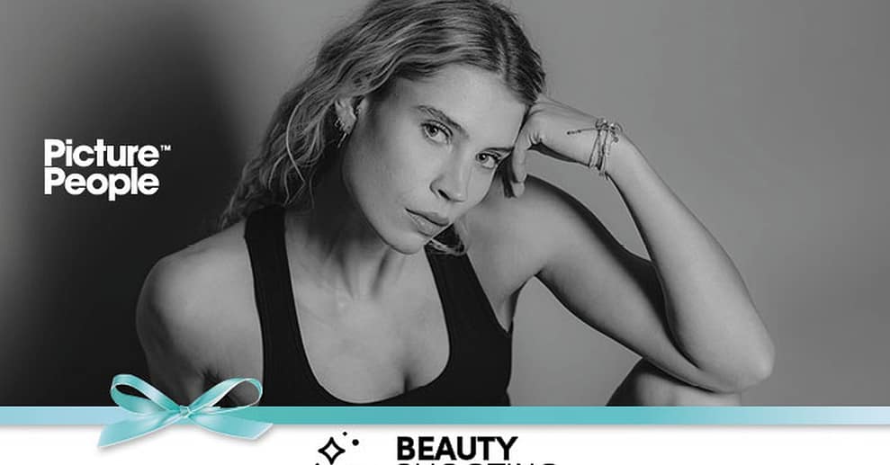 60 Min. Beauty Fotoshooting inkl. 2-5 Bildern + Geschenk National Deal OXGE.com Special Offers, Deals & Discounts in Germany
