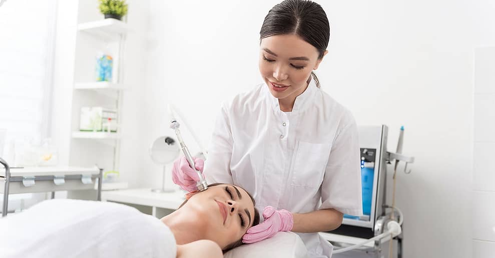 60 Min. klassische Gesichtsbehandlung oder Diamant Mikrodermabrasion Berlin OXGE.com Special Offers, Deals & Discounts in Germany