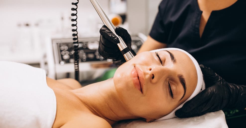 Aqua-Facial-Gesichtsbehandlung Berlin OXGE.com Special Offers, Deals & Discounts in Germany