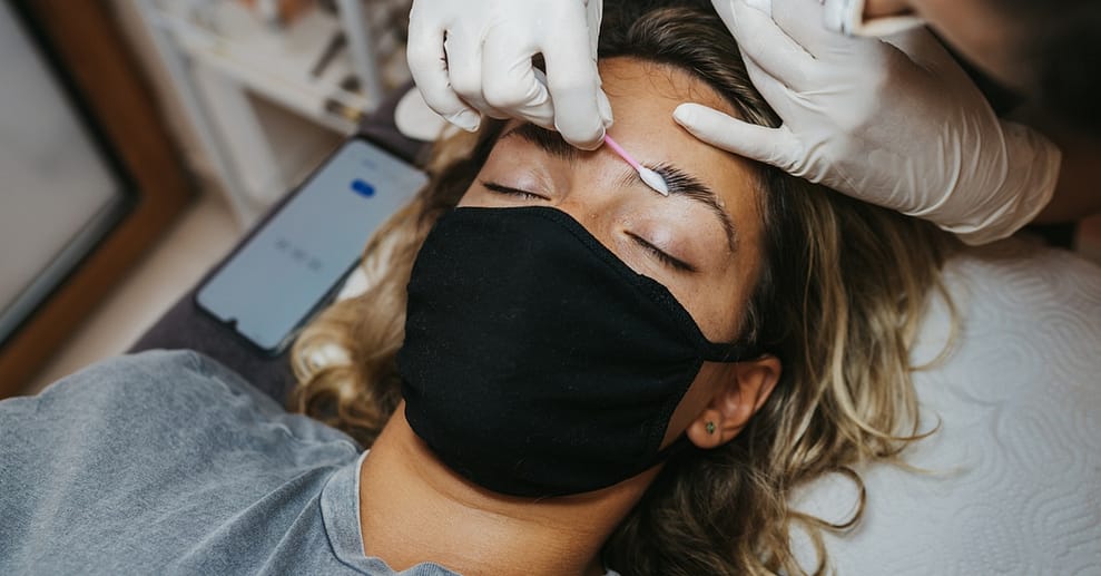 Augenbrauen modellieren und opt. Epilation bei Julias Hair Lounge Essen OXGE.com Special Offers, Deals & Discounts in Germany