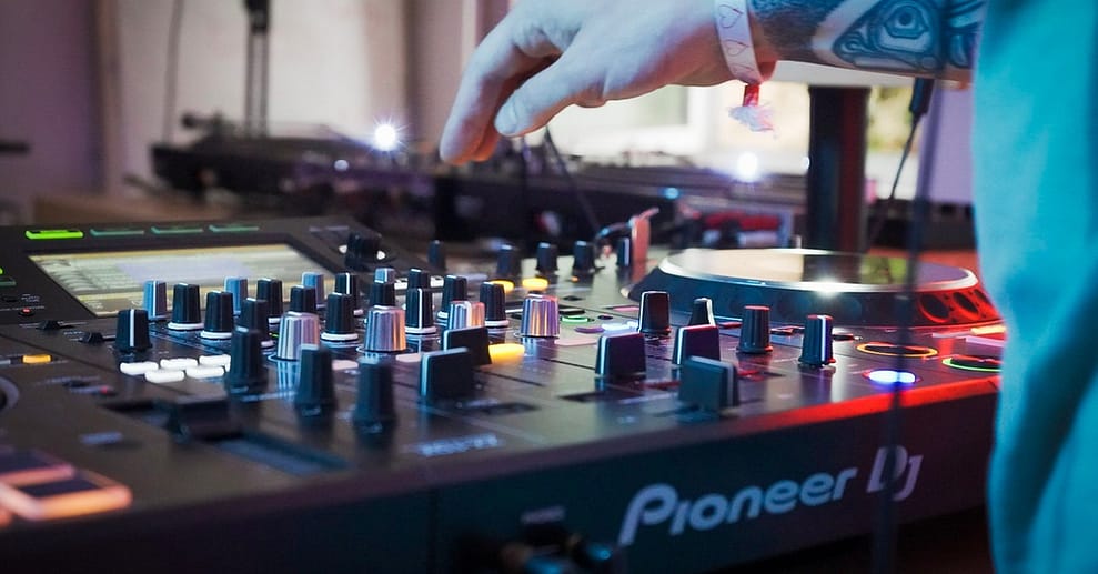 Bis zu 53% Rabatt auf den DJ- / AV-Kurs bei Ministry of Mixing Berlin OXGE.com Special Offers, Deals & Discounts in Germany
