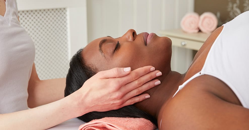 Carbon-Laser-Peeling mit Ampulle bei Ciner Kosmetik by Claude Köln OXGE.com Special Offers, Deals & Discounts in Germany