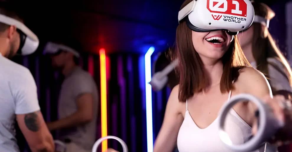 Erlebe ein 60-minütiges Virtual Reality Spiel nach Wahl mit Freunden: für 2, 4 oder 6 Personen (bis Berlin OXGE.com Special Offers, Deals & Discounts in Germany