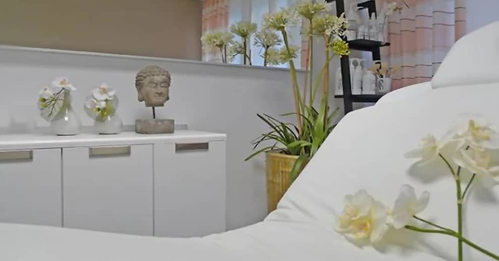Für Männer: Haarschnitt & Bartrasur, Fußpflege & Massage o. Luxuspaket Frankfurt OXGE.com Special Offers, Deals & Discounts in Germany