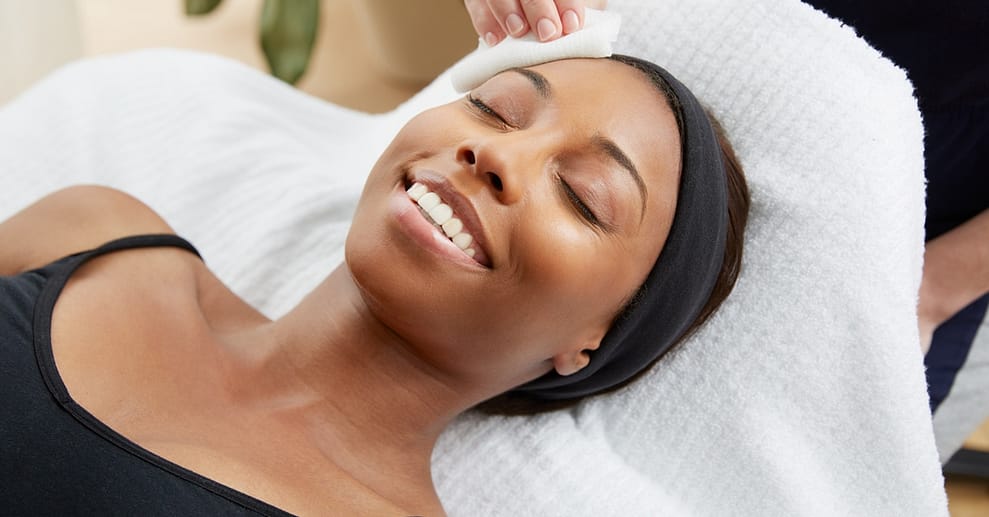 Gesichtsbehandlung und Goldserum Berlin OXGE.com Special Offers, Deals & Discounts in Germany