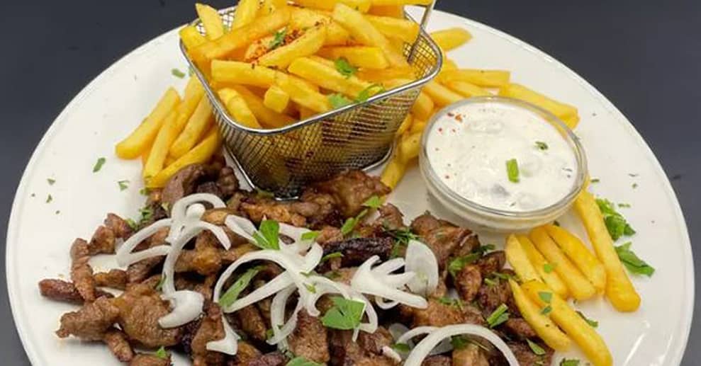 Griechisches Festmahl: Genieße 3-Gänge-Gyros-Menü für 2 o. 4 Personen Essen OXGE.com Special Offers, Deals & Discounts in Germany