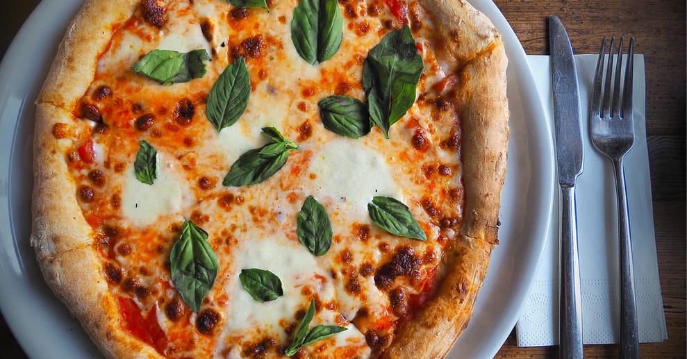Italienisches Menü inkl. Pizza, Dessert und Cola für 1-4 Personen Frankfurt OXGE.com Special Offers, Deals & Discounts in Germany
