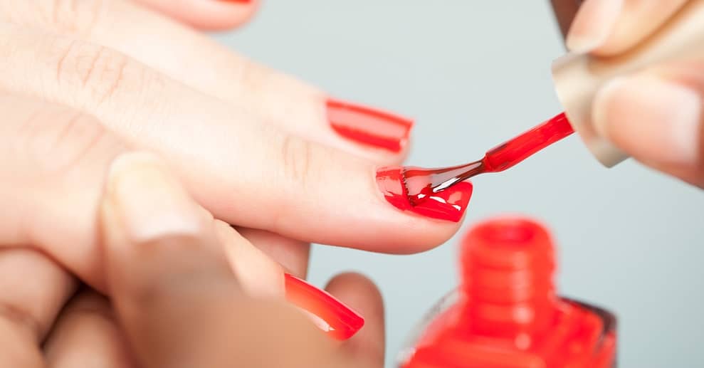 Klassische Maniküre, optional mit Shellack, im Benso Beauty Institut Düsseldorf OXGE.com Special Offers, Deals & Discounts in Germany