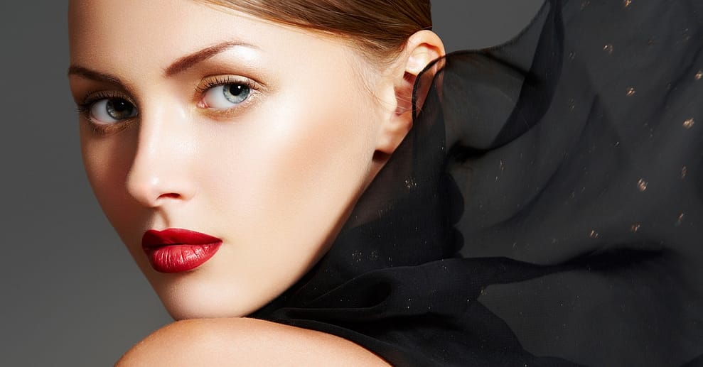 Microblading für Augenbrauen, opt. mit Powder-Brow-Effekt für 1 Person Essen OXGE.com Special Offers, Deals & Discounts in Germany