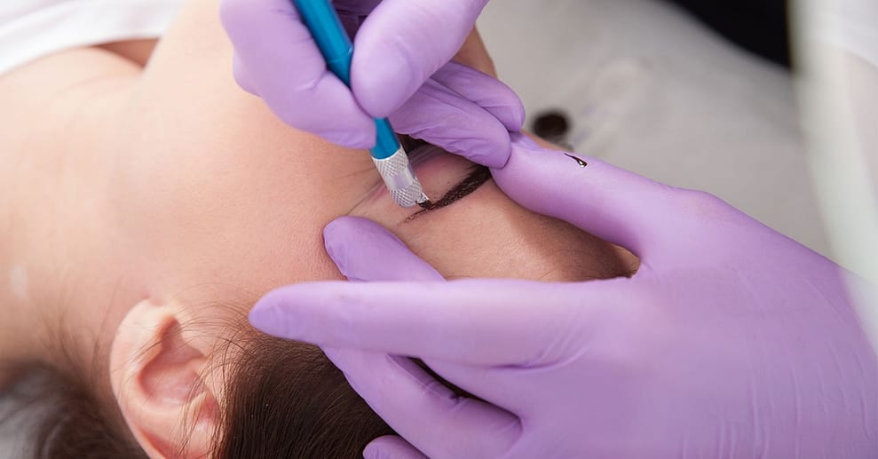 Natürlich aussehende Brauen durch Hair Stroke Brows bei Meyer Kosmetik Frankfurt OXGE.com Special Offers, Deals & Discounts in Germany