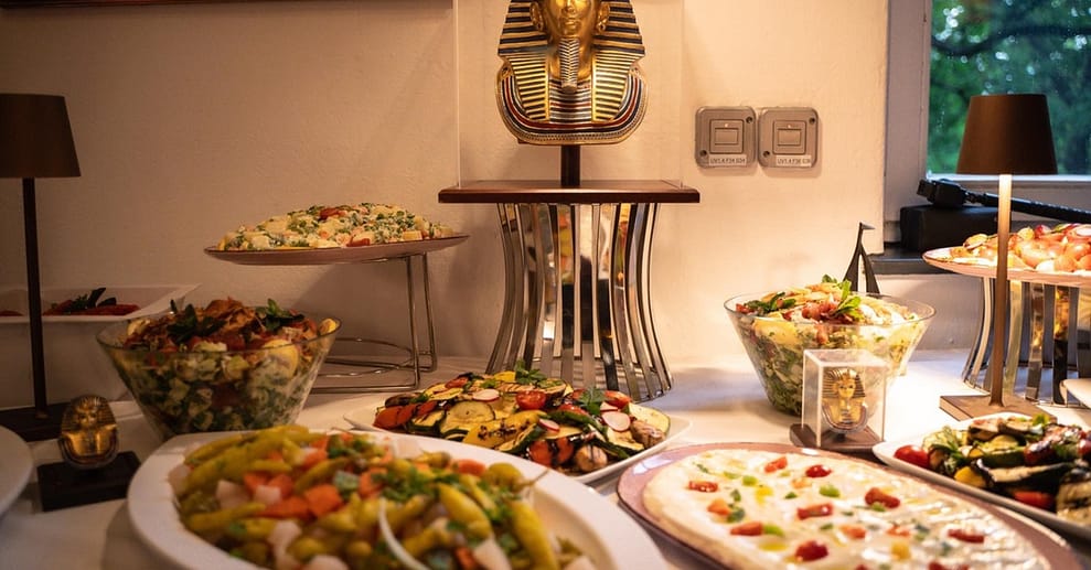 Sonntag-Brunch für 2 oder 4 Personen mit ägyptischen Spezialitäten Berlin OXGE.com Special Offers, Deals & Discounts in Germany