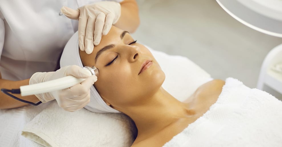 Strahlend schön: Microneedling-Gesichtsbehandlung für 1 Person Köln OXGE.com Special Offers, Deals & Discounts in Germany