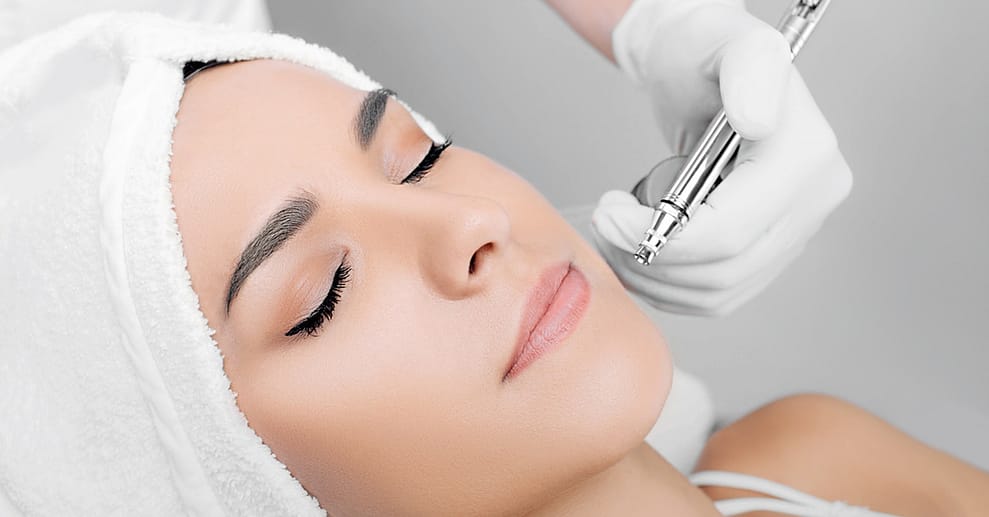 Strahlende Haut: Diamant-Mikrodermabrasion oder Microneedling Berlin OXGE.com Special Offers, Deals & Discounts in Germany