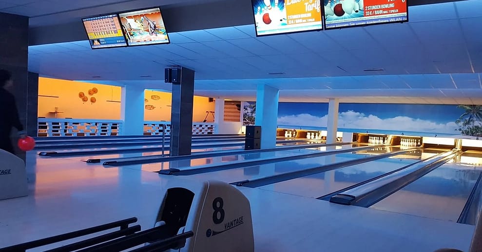 Strike Up Fun: 2 Std. Bowling inkl. Nachos für bis zu 7 Personen Stuttgart OXGE.com Special Offers, Deals & Discounts in Germany