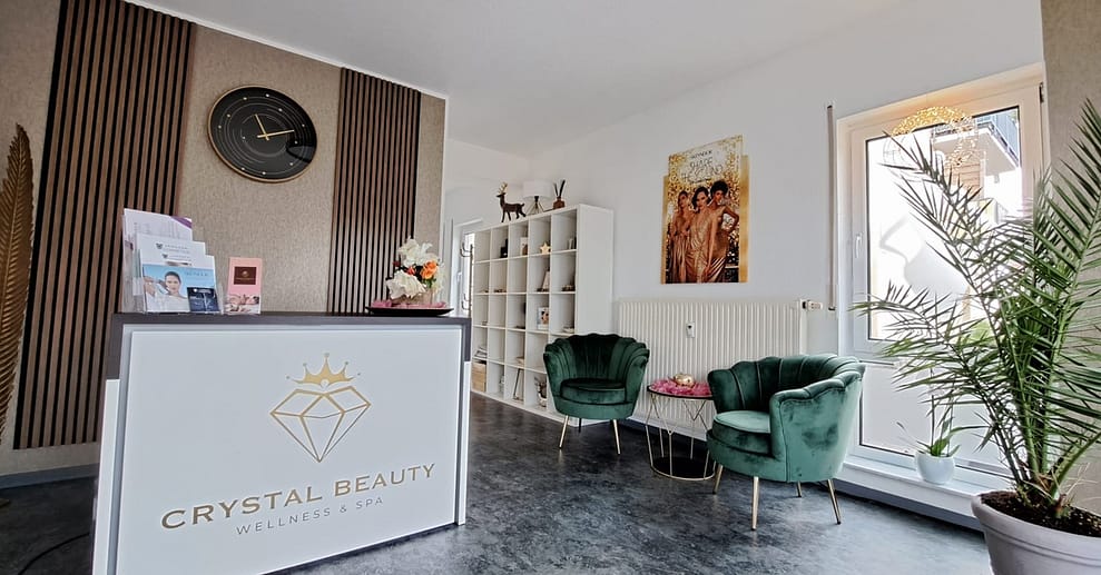 Tiefenreinigende Gesichtsbehandlung oder Microneedling für 1 Person Leipzig/Halle OXGE.com Special Offers, Deals & Discounts in Germany