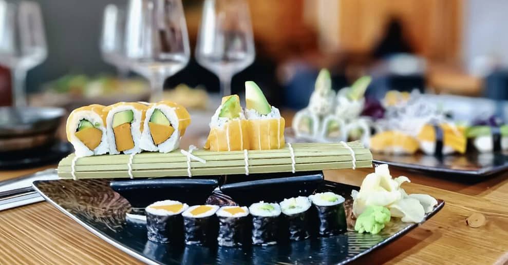 Umi Vegan XXL Sushi-Platte m. 3 od. 6 Vorspeisen f. 2-3 od. 4-6 Pers. Berlin OXGE.com Special Offers, Deals & Discounts in Germany
