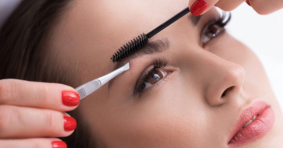 Verleihe deinen Augen mehr Schwung: Augenbrauen- oder Wimpern-Lifting München OXGE.com Special Offers, Deals & Discounts in Germany