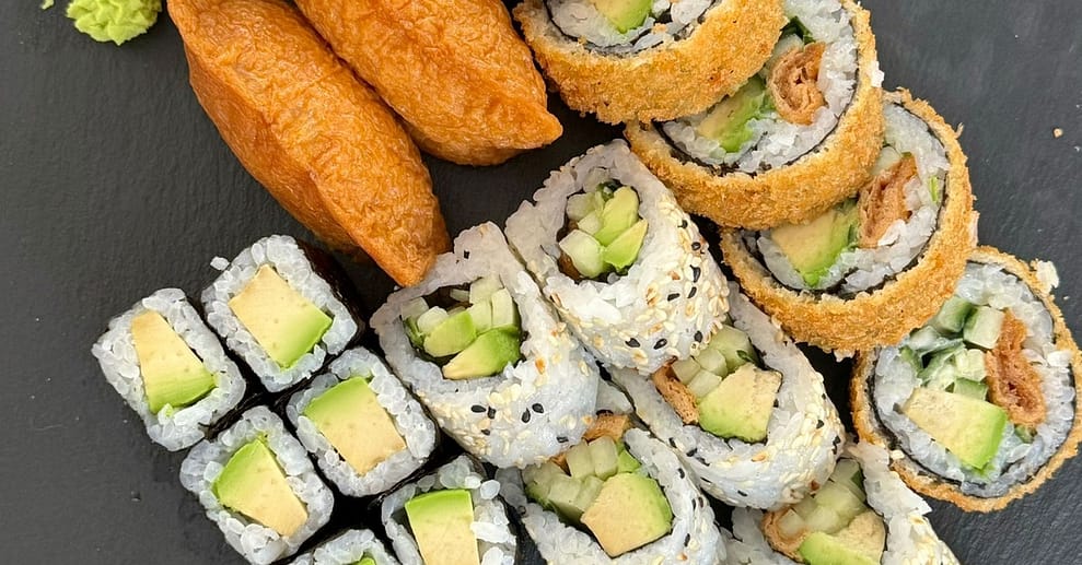 Vielfältige Sushi-Menüs oder Party-Platte für 1, 2 oder 4 Personen Berlin OXGE.com Special Offers, Deals & Discounts in Germany