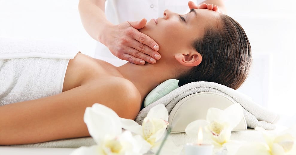 Wellness pur: 75 Min. Aromaöl-Ganzkörpermassage für 1 Person Köln OXGE.com Special Offers, Deals & Discounts in Germany