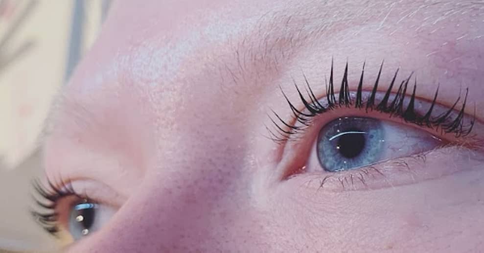 Wimpern- & Augenbrauenlifting, optional mit Färben, für 1 Person Hamburg OXGE.com Special Offers, Deals & Discounts in Germany