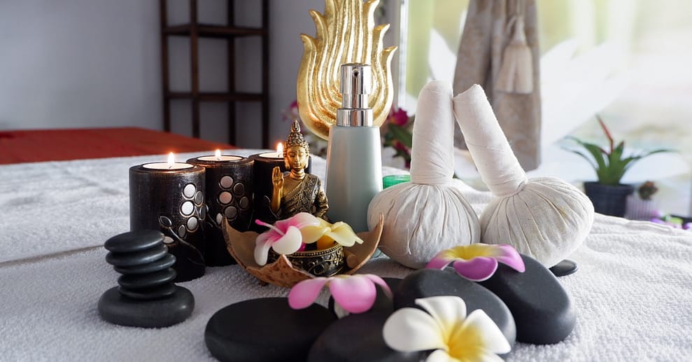 Zu zweit Entspannen: Paarmassage mit Hot-Stone München OXGE.com Special Offers, Deals & Discounts in Germany