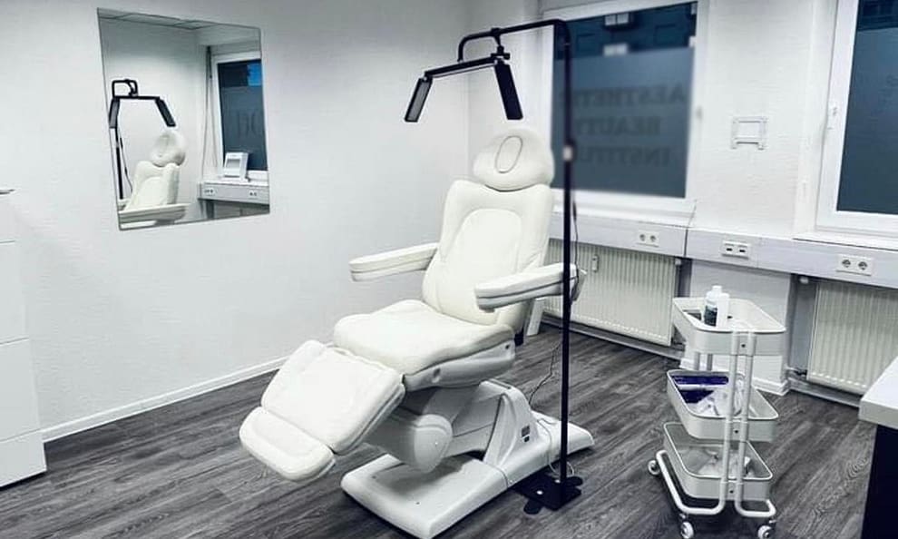Wertgutschein über 149 € anrechenbar auf Behandlungen mit Hyaluron Frankfurt OXGE.com Special Offers, Deals & Discounts in Germany